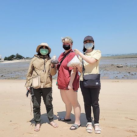 Qg Life 城中館 寵物親子釣魚人民宿 Цзиньчэн Экстерьер фото