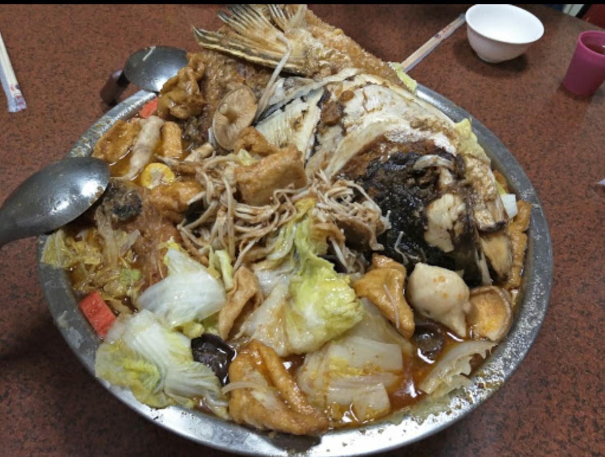 Qg Life 城中館 寵物親子釣魚人民宿 Цзиньчэн Экстерьер фото